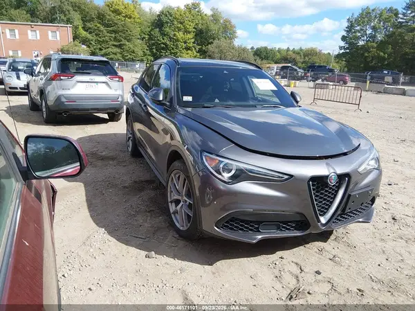 ZASFAKNN0J7B98084 — 2018 Alfa Romeo Stelvio, Ходовая часть (Undercarriage), фото до ремонта