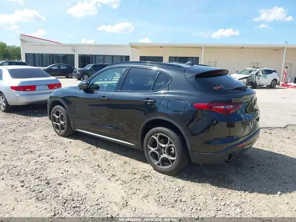 ZASPAJAN8M7D11966 — 2021 Alfa Romeo Stelvio, фото 3 с аукциона IAAI 01.10.2026, Естественный износ