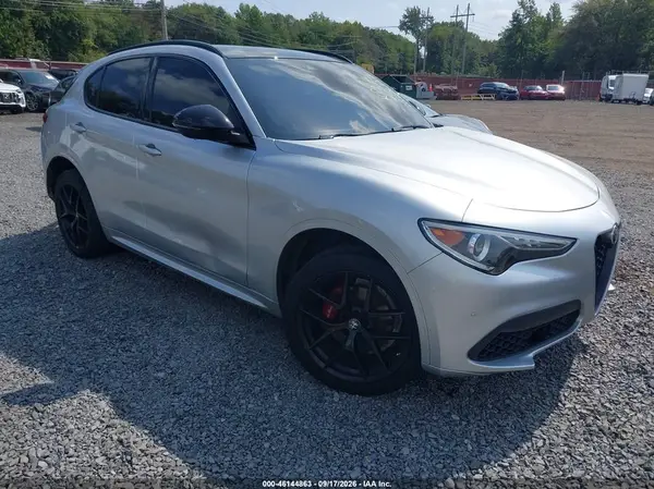 ZASPAKBN1M7D08444 — 2021 Alfa Romeo Stelvio, Задняя часть (Rear), фото до ремонта