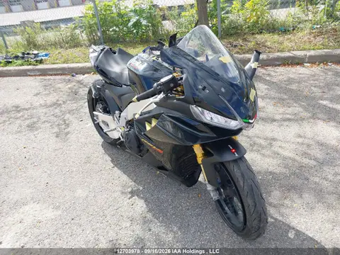 2022 Aprilia Rsv4 1100 Factory VIN ZD4KYUB0XNS000447 фото 1