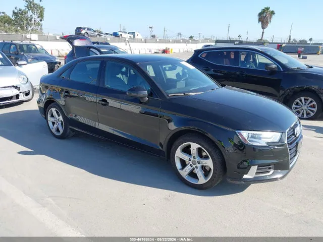 2017 Audi A3 2.0t Premium VIN WAUAUGFF7H1056906 фото 1