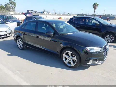 2017 Audi A3 2.0t Premium VIN WAUAUGFF7H1056906 фото 1
