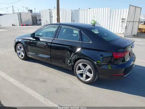 2017 Audi A3 2.0t Premium VIN WAUAUGFF7H1056906 фото 3
