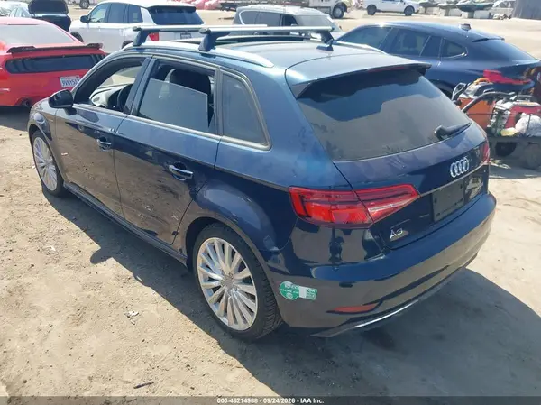 WAUUPBFF5HA091838 — 2017 Audi A3, фото 3 с аукциона IAAI 07.10.2026, Естественный износ