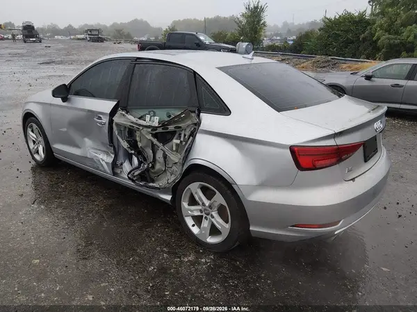 WAUAUGFF6J1036362 — 2018 Audi A3, фото 3 с аукциона IAAI 10.10.2026, Левый бок