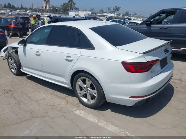 WAUKMAF47JA030764 — 2018 Audi A4 2.0T Tech Ultra Premium/2.0T Ultra Premium, фото 3 с аукциона IAAI 14.10.2026, Передняя часть