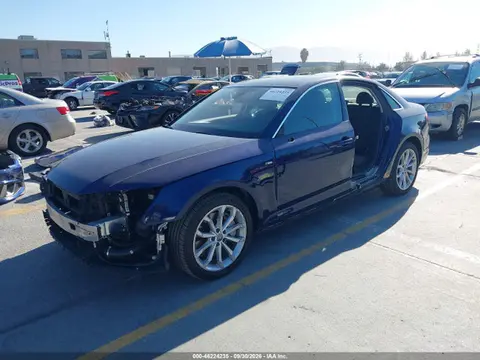 2019 Audi A4 45 Premium VIN WAUDNAF41KA113596 фото 2