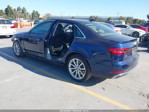 2019 Audi A4 45 Premium VIN WAUDNAF41KA113596 фото 3