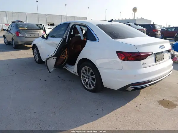 WAUABAF40NN004877 — 2022 Audi A4, фото 3 с аукциона IAAI, Левый бок