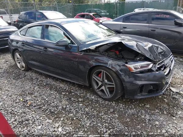 WAUENCF53JA014530 — 2018 Audi A5, Передняя часть (Front End), фото до ремонта