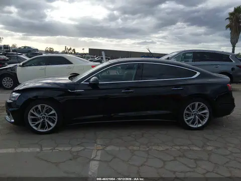 WAUABCF56MA025940 — 2021 Audi A5, Передняя часть, фото до ремонта