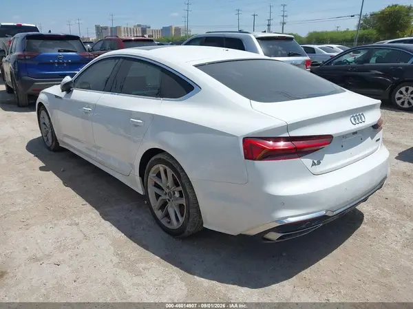 WAUFACF59PA043054 — 2023 Audi A5, фото 3 с аукциона IAAI, Передняя часть