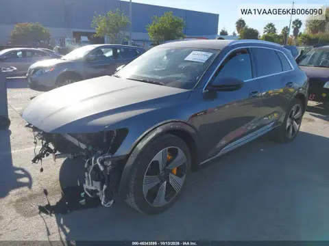 2019 Audi E-Tron Premium Plus VIN WA1VAAGE6KB006090 фото 2