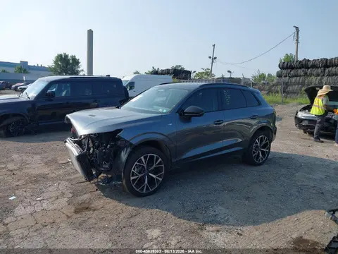 2026 Audi Q3 Tfsi Quattro S Tronic VIN WA1ABCFJ3T1035253 фото 2