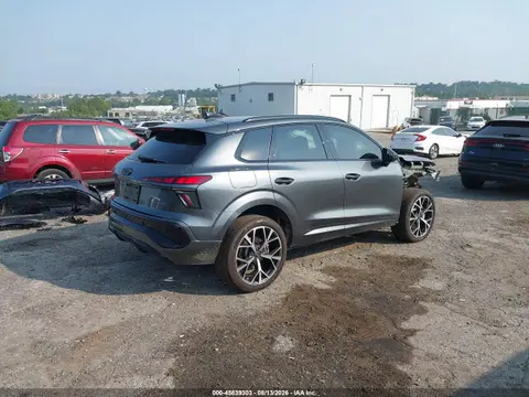 2026 Audi Q3 Tfsi Quattro S Tronic VIN WA1ABCFJ3T1035253 фото 4