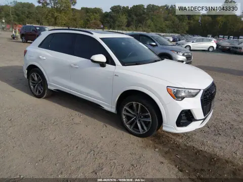 WA1DECF31N1043330 — 2022 Audi Q3, Наводнение, фото до ремонта