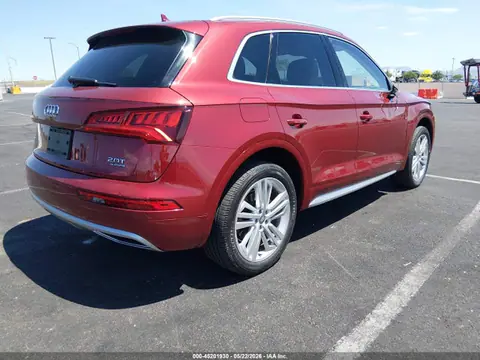 2018 Audi Q5 2.0t Premium/2.0t Tech Premium VIN WA1CNAFY3J2105116 фото 4