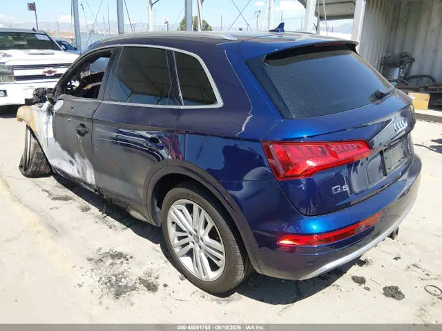 WA1BNAFY6J2238450 — 2018 Audi Q5 2.0T Premium/2.0T Tech Premium, фото 3 с аукциона IAAI 30.09.2026, Пожар двигателя