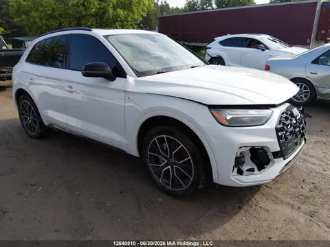 WA1EAAFY1M2081682 — 2021 Audi Q5 Progressiv, Передняя часть (Front), фото до ремонта