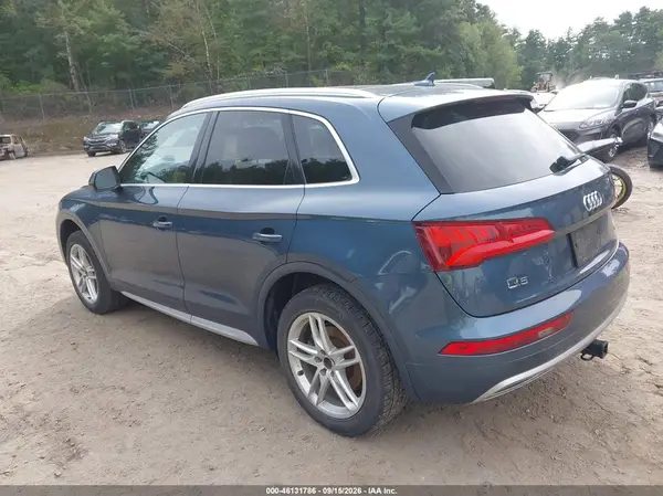 WA1BNAFY4J2101801 — 2018 Audi Q5, фото 3 с аукциона IAAI 14.10.2026, Подтопление пресной водой