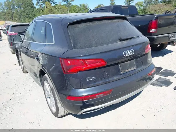 WA1CNAFY1J2169896 — 2018 Audi Q5, фото 3 с аукциона IAAI, Передняя часть