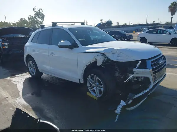 WA1ANAFY0J2020337 — 2018 Audi Q5, Передняя часть (Front End), фото до ремонта