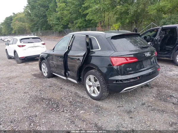 WA1BNAFY4K2095869 — 2019 Audi Q5, фото 3 с аукциона IAAI 13.10.2026, Левый бок