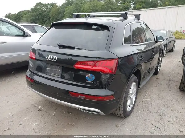 WA1ANAFYXK2118759 — 2019 Audi Q5, фото 4 с аукциона IAAI, LEFT & RIGHT SIDE