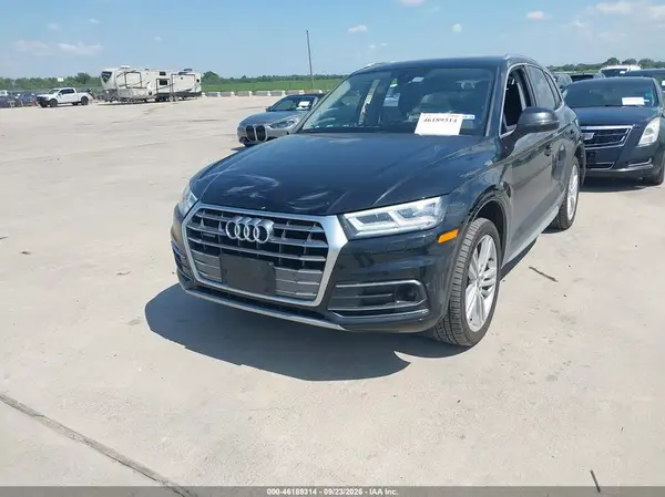 WA1BNAFY5L2054958 — 2020 Audi Q5, фото 2 с аукциона IAAI, Правый бок