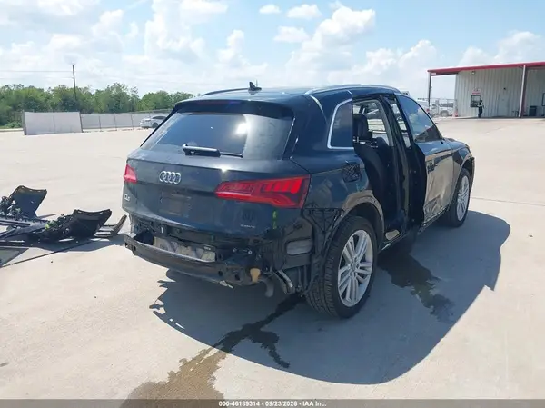 WA1BNAFY5L2054958 — 2020 Audi Q5, фото 4 с аукциона IAAI, Правый бок