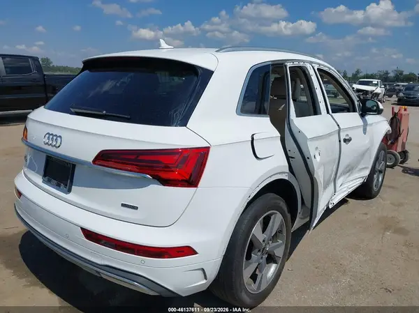 WA1ABAFY5R2092817 — 2024 Audi Q5, фото 4 с аукциона IAAI, Правый бок