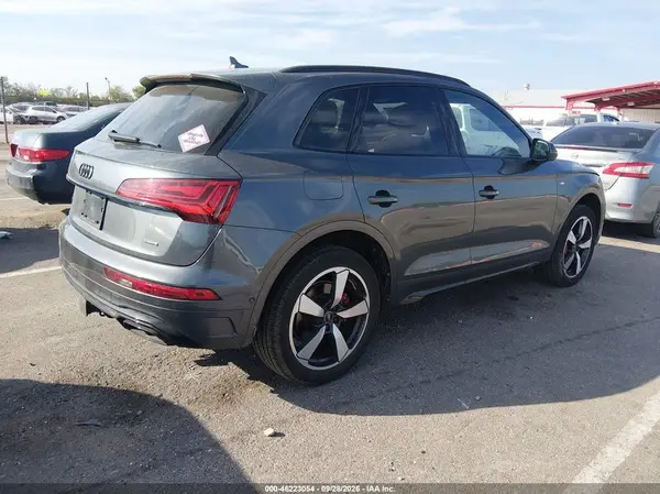 WA1FAAFY7R2115331 — 2024 Audi Q5, фото 4 с аукциона IAAI, Передняя часть слева