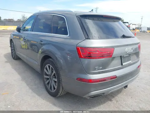 2017 Audi Q7 3.0t Premium VIN WA1VAAF73HD000523 фото 3