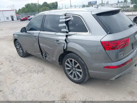 2017 Audi Q7 3.0t Premium VIN WA1LAAF72HD005123 фото 3