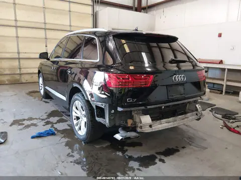 2017 Audi Q7 3.0t Premium VIN WA1AAAF73HD001153 фото 3