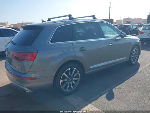 2017 Audi Q7 3.0t Premium VIN WA1VABF76HD015930 фото 4