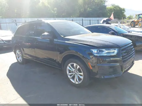 2018 Audi Q7 3.0t Premium VIN WA1LAAF74JD041739 фото 1