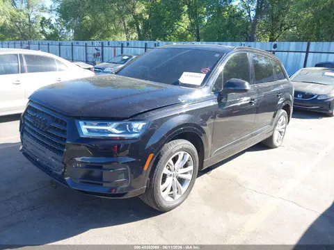 2018 Audi Q7 3.0t Premium VIN WA1LAAF74JD041739 фото 2