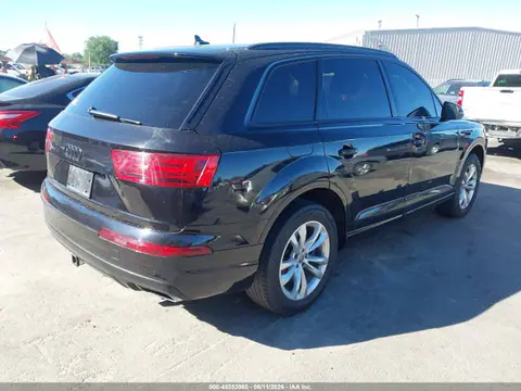 2018 Audi Q7 3.0t Premium VIN WA1LAAF74JD041739 фото 4