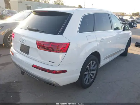 2019 Audi Q7 55 Premium/55 Se Premium VIN WA1LAAF78KD038327 фото 4