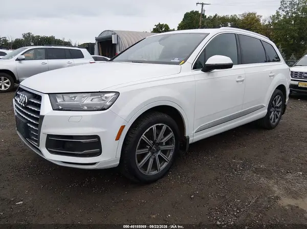 WA1LAAF77HD021110 — 2017 Audi Q7, фото 2 с аукциона IAAI 01.10.2026, Естественный износ