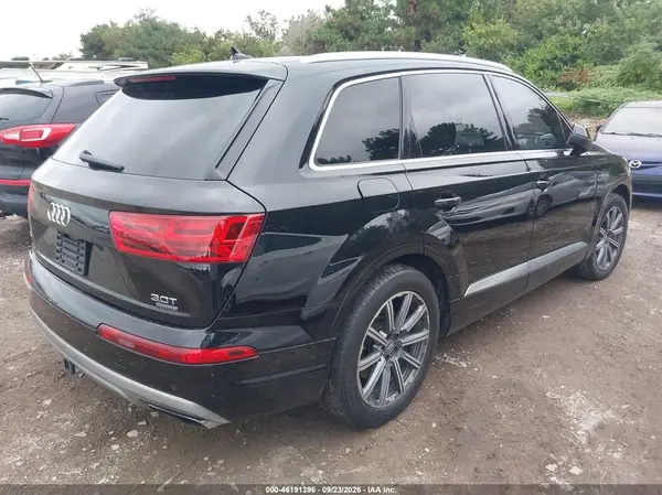 WA1LAAF77HD006672 — 2017 Audi Q7, фото 4 с аукциона IAAI, Подтопление
