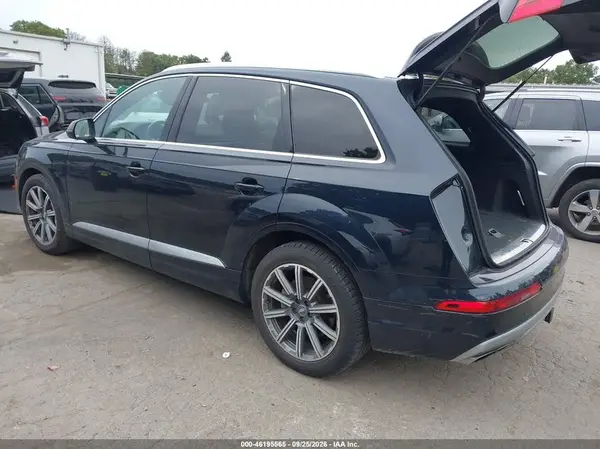 2017 AUDI Q7 VIN WA1VAAF73HD015717 фото 3