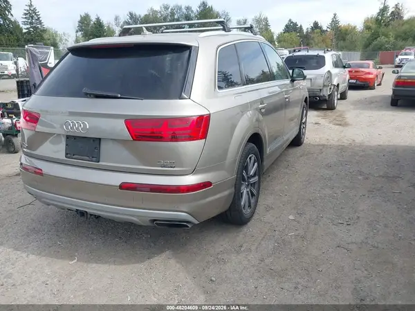 WA1VAAF75HD034639 — 2017 Audi Q7, фото 4 с аукциона IAAI, Задняя часть слева