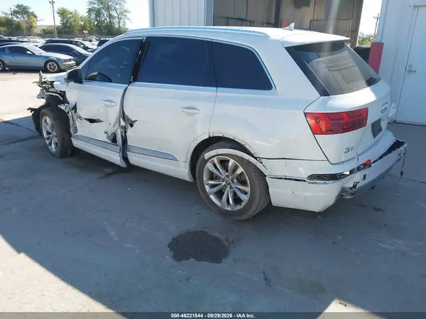 WA1AHAF78HD038792 — 2017 Audi Q7, фото 3 с аукциона IAAI, Передняя часть