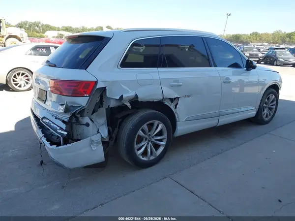 WA1AHAF78HD038792 — 2017 Audi Q7, фото 4 с аукциона IAAI, Передняя часть