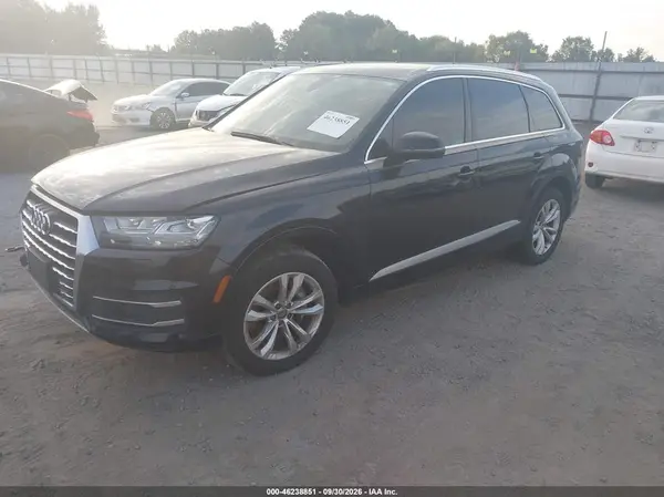 WA1LAAF72HD027672 — 2017 Audi Q7, фото 2 с аукциона IAAI, Естественный износ