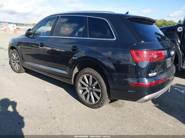 WA1LAAF74JD012385 — 2018 Audi Q7, фото 3 с аукциона IAAI 19.10.2026, Подтопление пресной водой