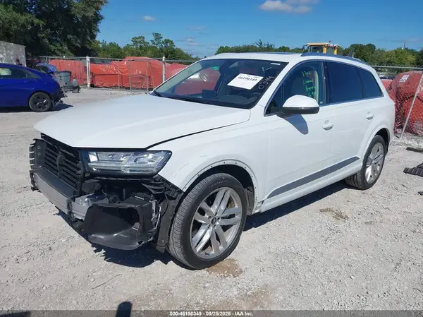 WA1VAAF77JD029268 — 2018 Audi Q7, фото 2 с аукциона IAAI, Передняя часть справа