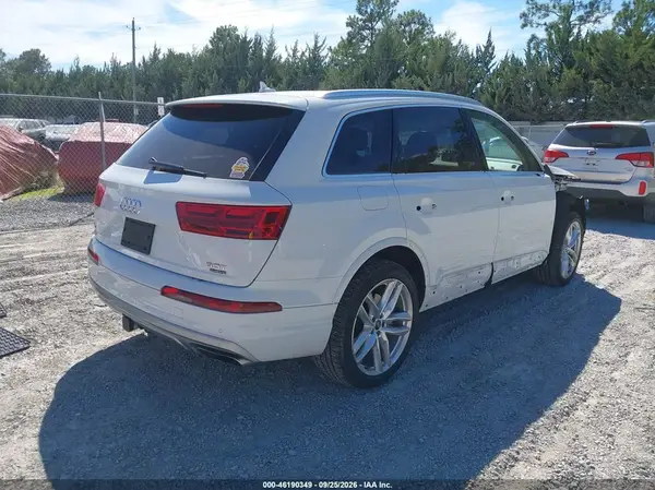 WA1VAAF77JD029268 — 2018 Audi Q7, фото 4 с аукциона IAAI, Передняя часть справа